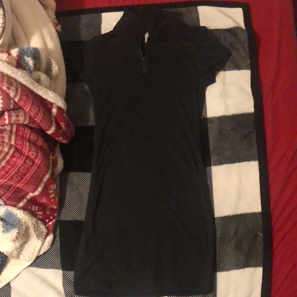 Black simple dress